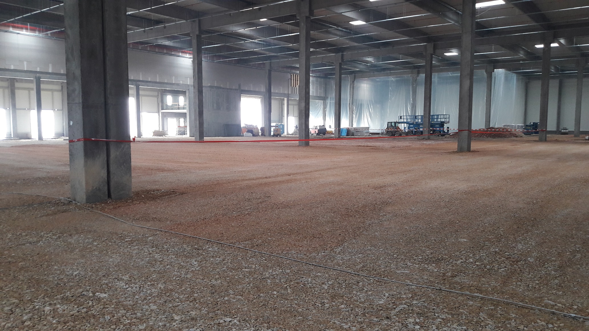 Logisztikai raktár és irodaépület alapozás